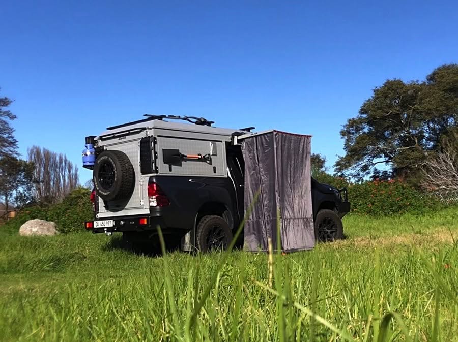 Alu-Cab Shower Cube